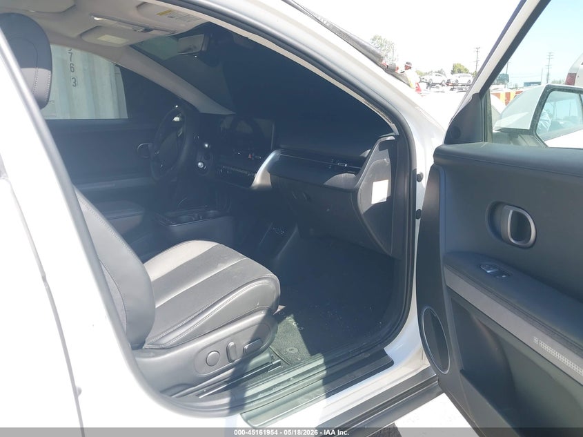 2025 HYUNDAI IONIQ 5 auction photo 5