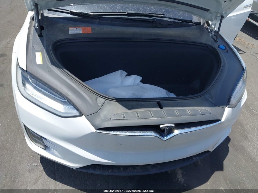 2017 Tesla Model X 100D/75D/90D VIN: 5YJXCBE27HF048135 Lot: 45162077