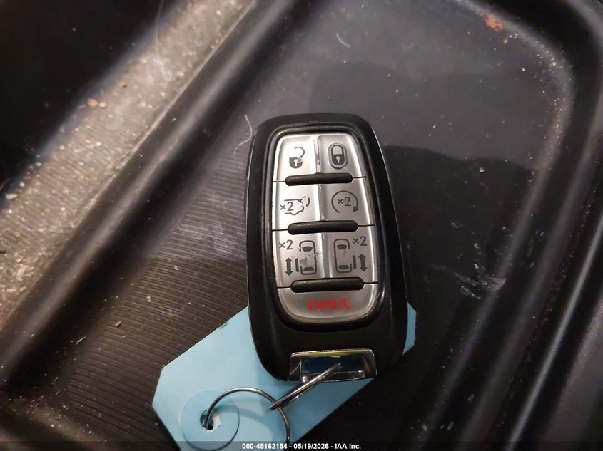 CHRYSLER PACIFICA 2018 VIN 2C4RC1BG4JR287784