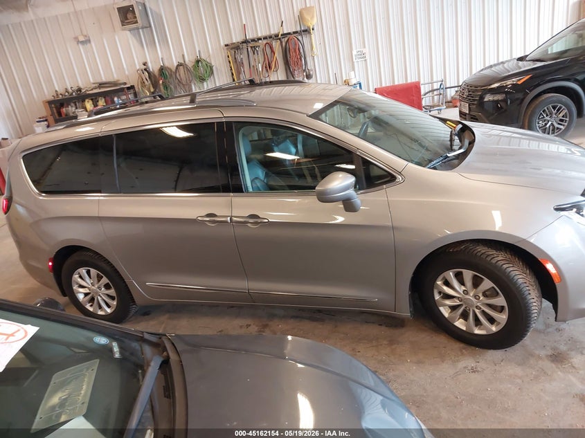 CHRYSLER PACIFICA - zdjęcie 13