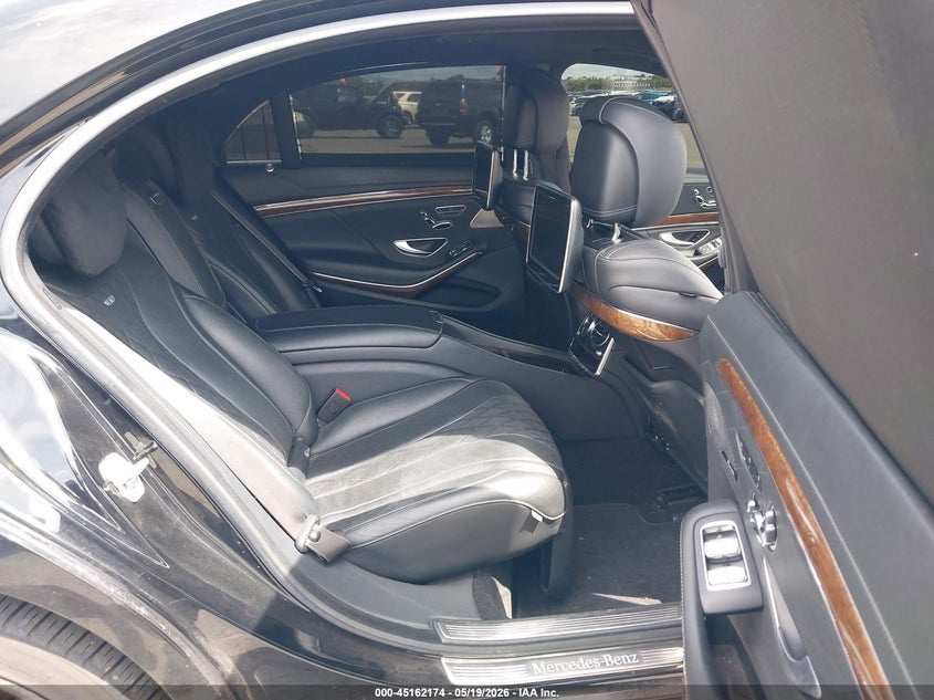 2015 Mercedes-Benz S 600 VIN: WDDUG7GB2FA078561 Lot: 45162174