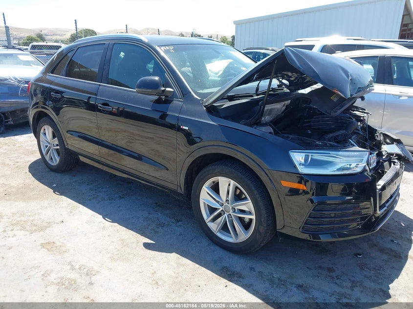 Vin: wa1bccfs7jr015029, lot: 45659848, audi q3 2.0t premium/2.0t sport premium 2018 img_1