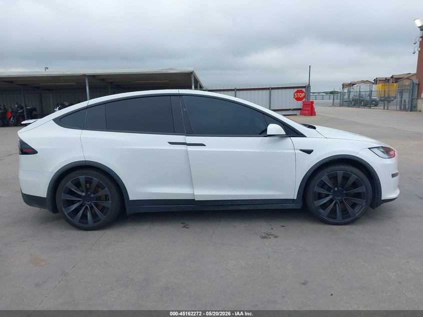 2022 Tesla Model X Dual Motor All-Wheel Drive VIN: 7SAXCAE58NF345756 Lot: 45162272