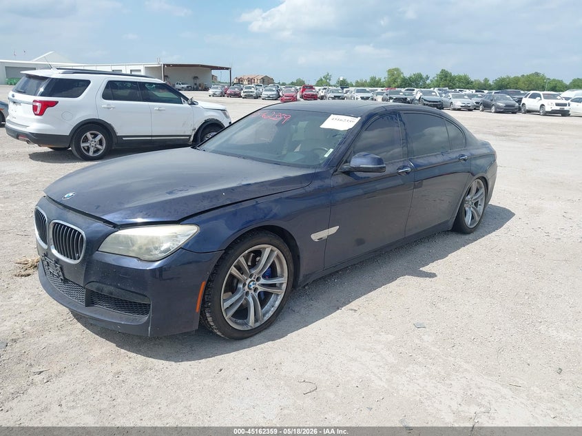 2013 BMW 750LI auction photo 2