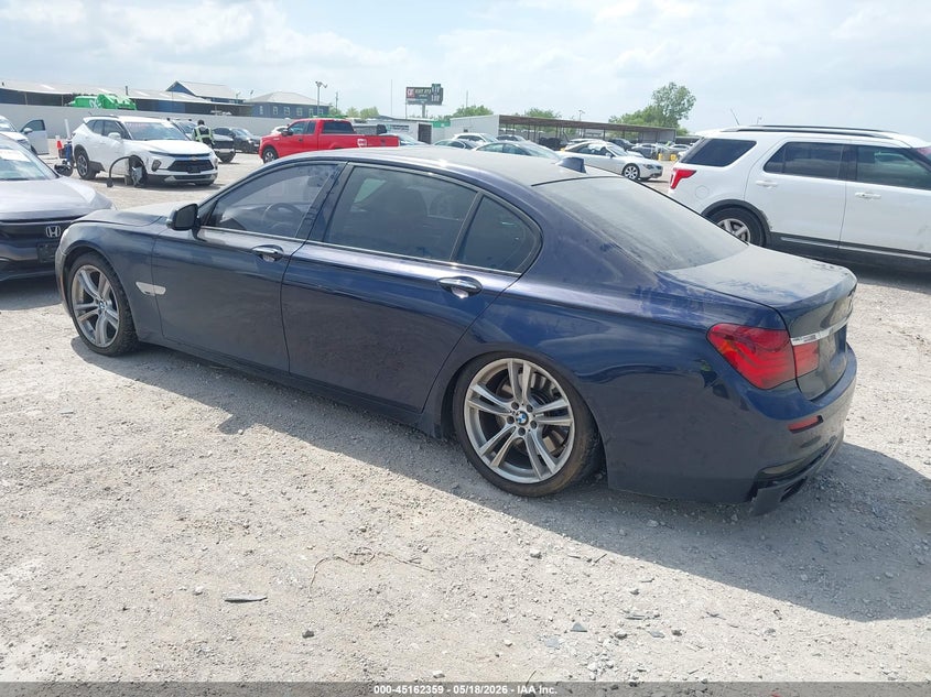 2013 BMW 750LI auction photo 3