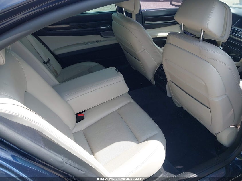 2013 BMW 750LI auction photo 8