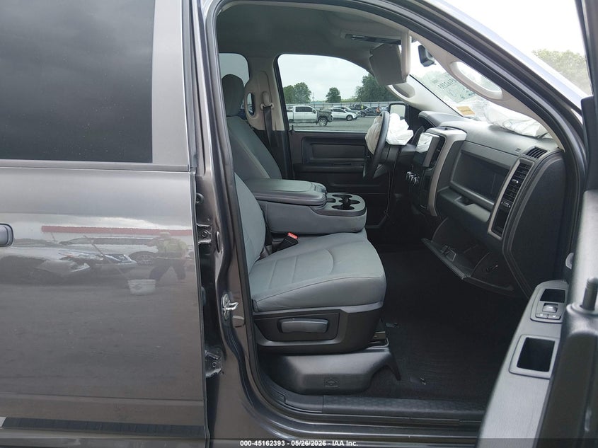 2016 RAM 1500 auction photo 5