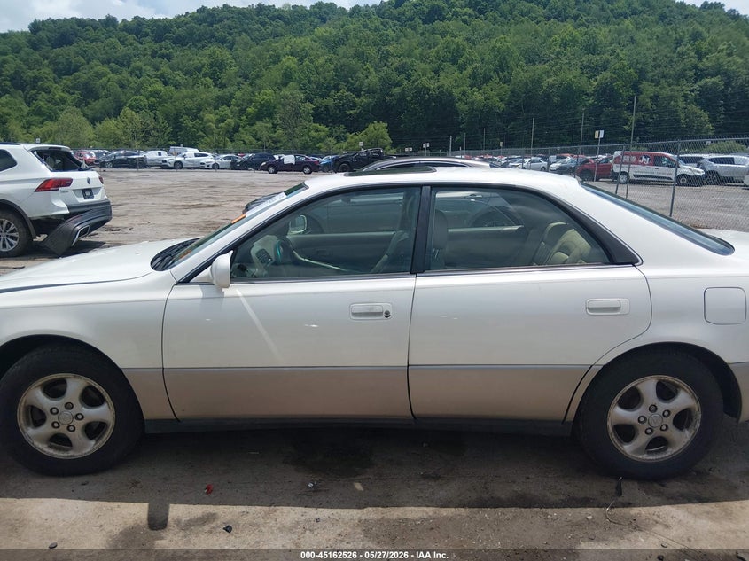 1998 Lexus Es 300 VIN: JT8BF28G4W5046784 Lot: 45162526