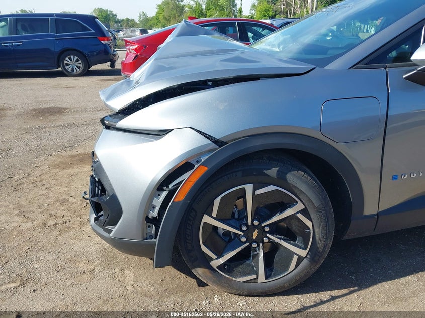 2025 CHEVROLET EQUINOX EV auction photo 6