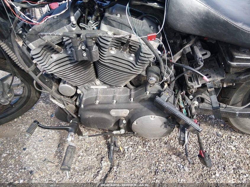 2014 Harley-Davidson Xl883 Iron 883 VIN: 1HD4LE213EC431853 Lot: 45162910