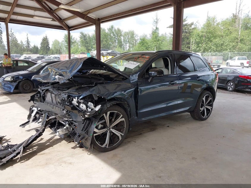 Vin: yv4l12rxxp1311409, lot: 45660680, volvo xc60 b5 ultimate dark theme 20232