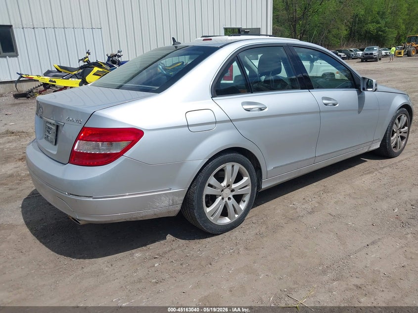 2011 Mercedes-benz C class 3.0 C 300 Luxury 4Matic grey Lot 111045163040 Vin WDDGF8BB3BR159433