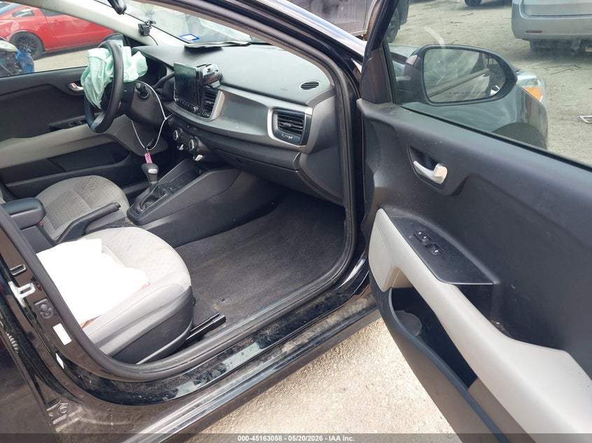 2023 KIA RIO auction photo 5
