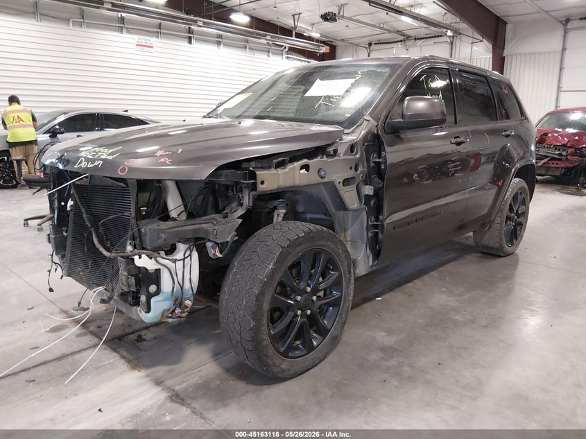 2020 JEEP GRAND CHEROKEE auction photo 2
