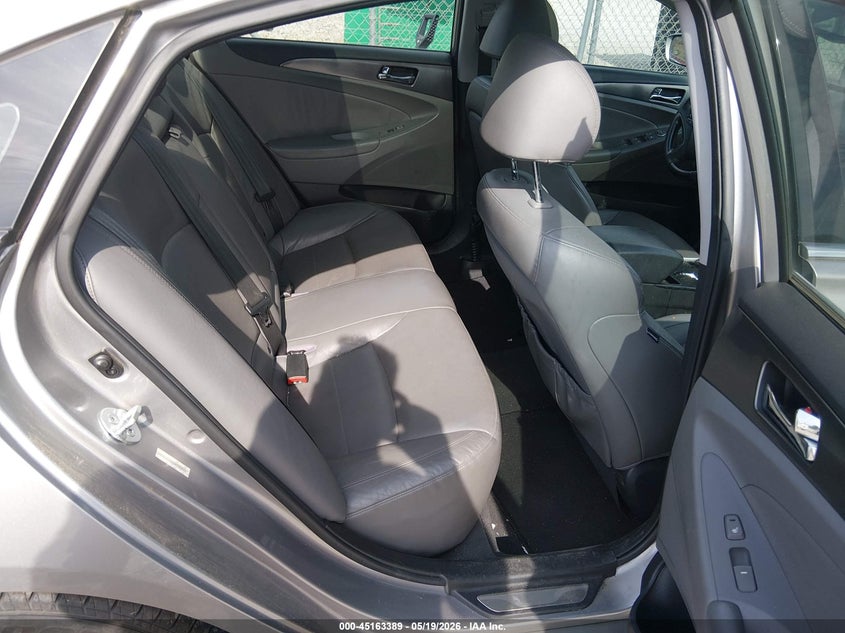 2012 Hyundai Sonata 2.4 Hybrid silver Lot 111045163389 Vin KMHEC4A47CA028507