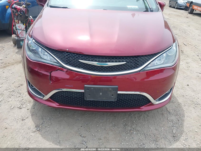 VIN 2C4RC1H78LR211057 2020 CHRYSLER PACIFICA HYBRID TOURING