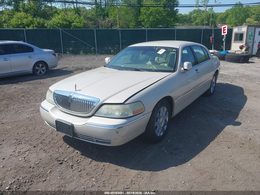 2003 Lincoln Town Car Cartier L 1LNHM85W23Y626752 photo 1