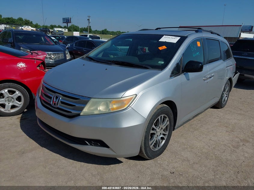 2011 HONDA ODYSSEY auction photo 2