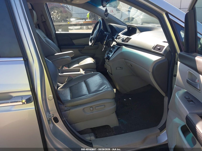 2011 HONDA ODYSSEY auction photo 5