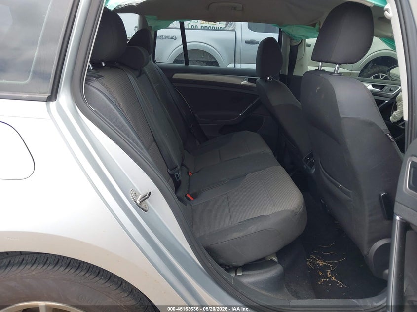 2017 VOLKSWAGEN GOLF SPORTWAGEN auction photo 8