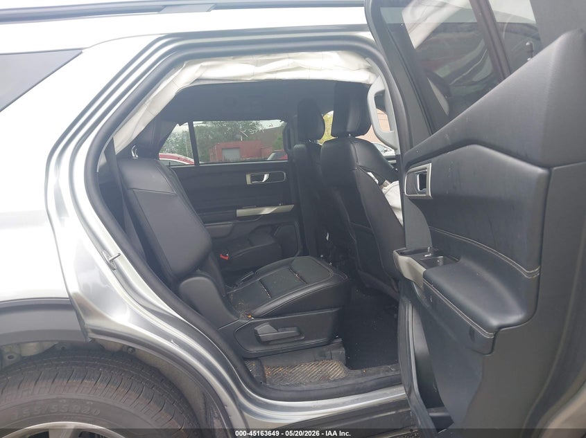 2023 FORD EXPLORER auction photo 8