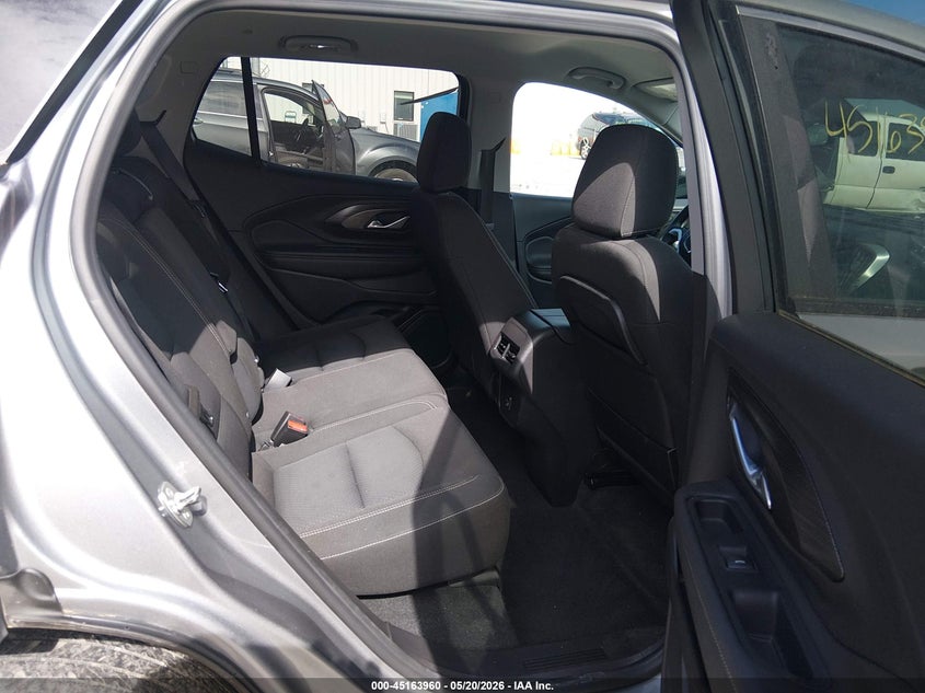 2024 GMC TERRAIN auction photo 8