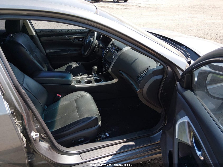 2015 NISSAN ALTIMA auction photo 5
