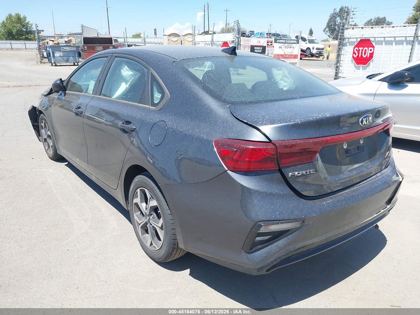 Vin: 3kpf24ad1me312273, lot: 45661739, kia forte lxs 20213