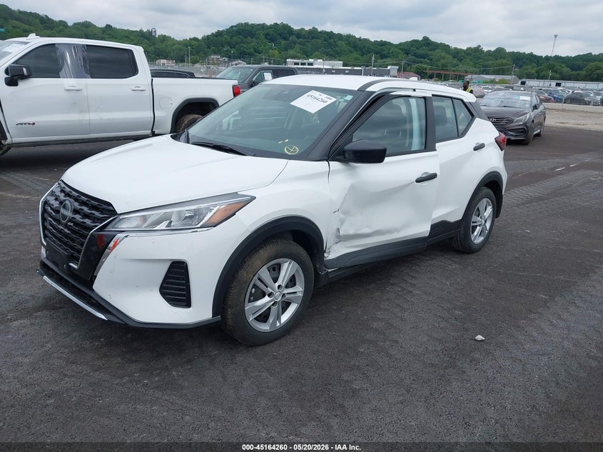 2025 NISSAN KICKS PLAY auction photo 2
