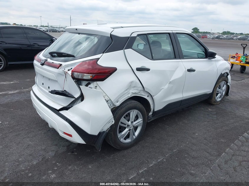 2025 NISSAN KICKS PLAY auction photo 4