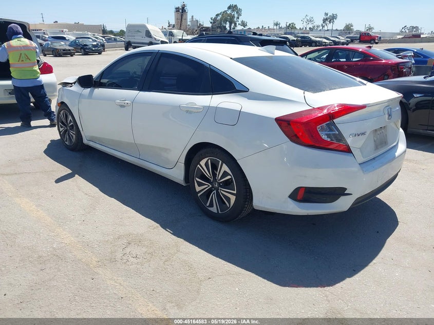 VIN 2HGFC1F71HH643915 2017 HONDA CIVIC EX-L