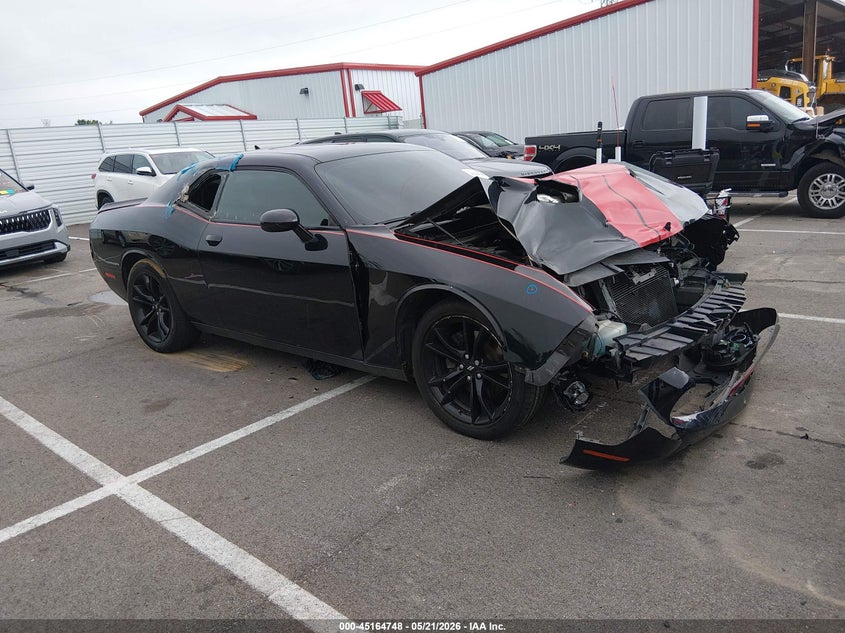 Vin: 2c3cdzag5jh161396, lot: 45662412, dodge challenger sxt plus 2018 img_1