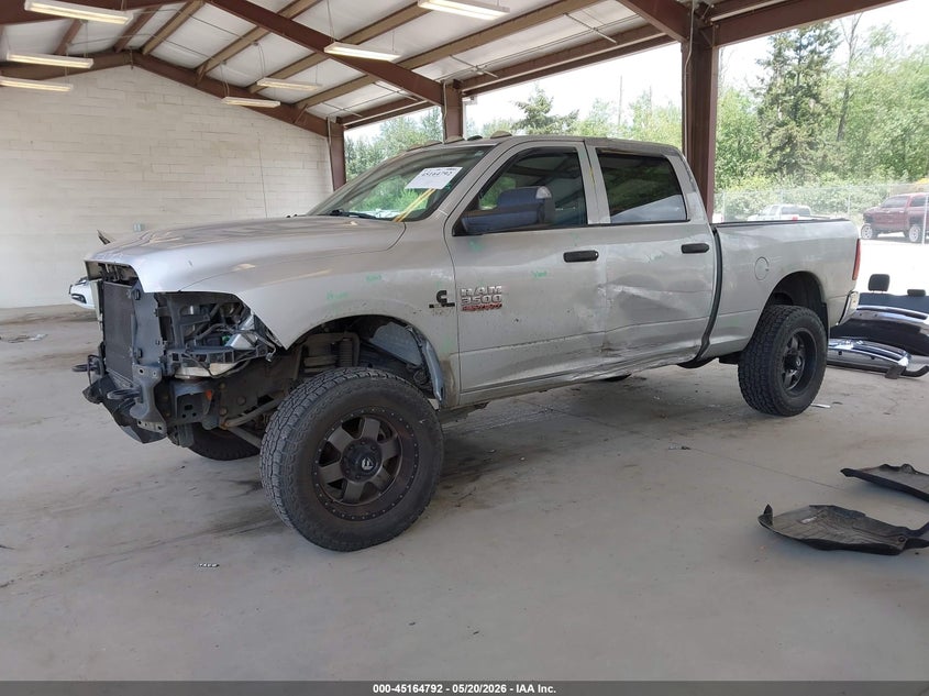 3C63R3CL7HG623155 2017 Ram 3500 Tradesman  4x4 6'4 Box photo 1