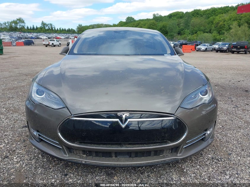2015 Tesla Model S 70D/85D/P85D VIN: 5YJSA1S22FF098372 Lot: 45164795