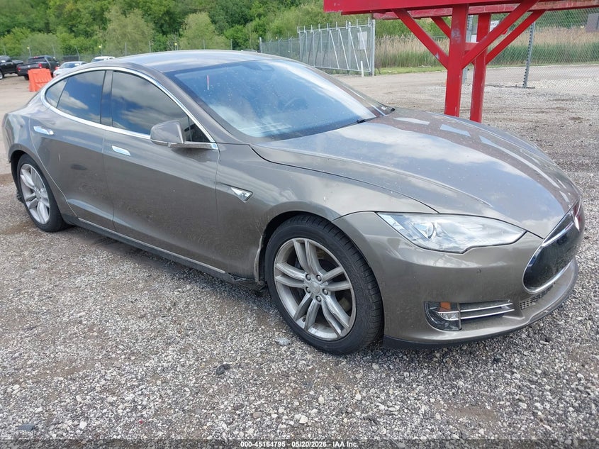 Vin: 5yjsa1s22ff098372, lot: 45662459, tesla model s 70d/85d/p85d 2015 img_1