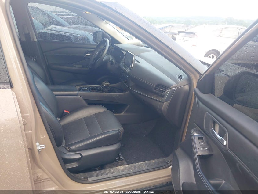 2024 NISSAN ROGUE auction photo 5
