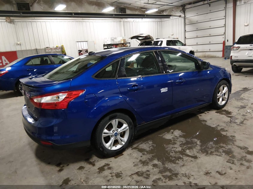 2012 FORD FOCUS auction photo 4