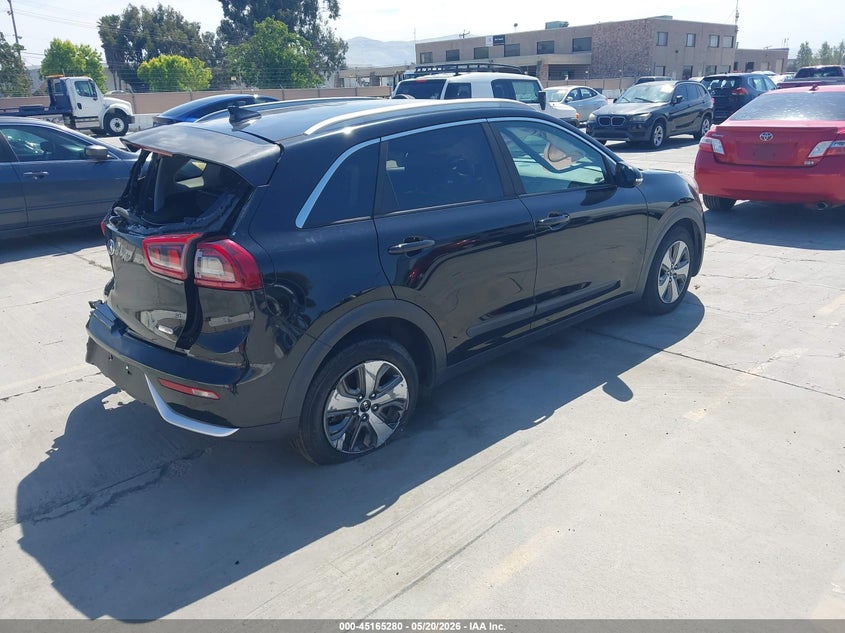 Vin: kndcd3ld1j5205106, lot: 45662944, kia niro plug-in hybrid ex 20184
