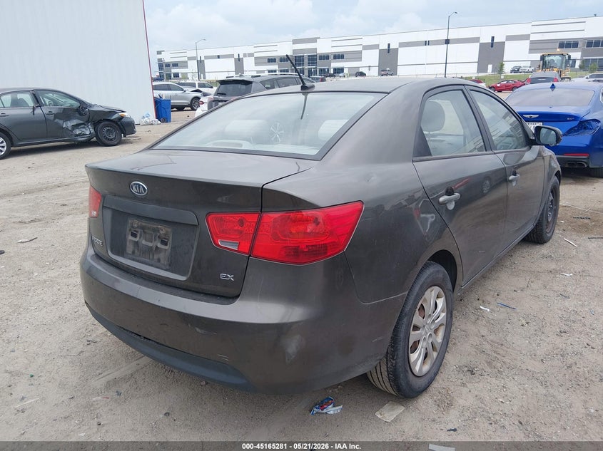 2010 KIA FORTE auction photo 4