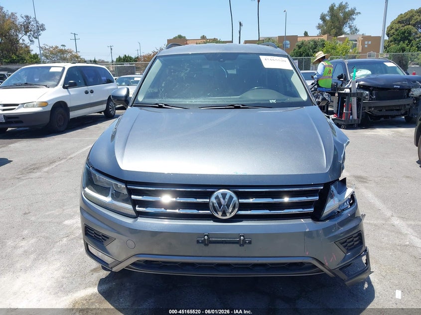 2018 VOLKSWAGEN TIGUAN 2.0T SE/2.0T SEL — Фото 12
