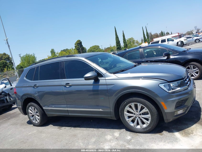 2018 VOLKSWAGEN TIGUAN 2.0T SE/2.0T SEL — Фото 13