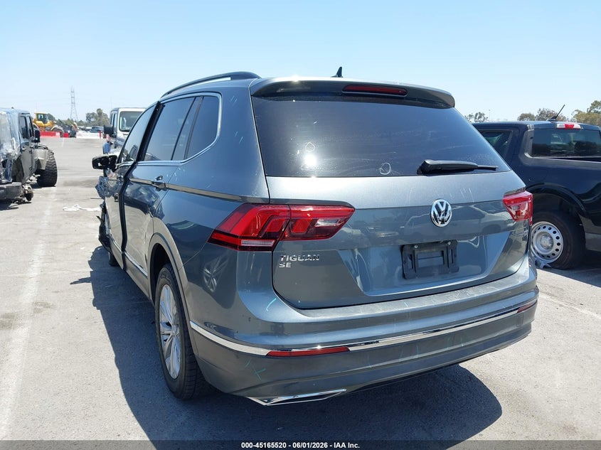 2018 VOLKSWAGEN TIGUAN 2.0T SE/2.0T SEL — Фото 3