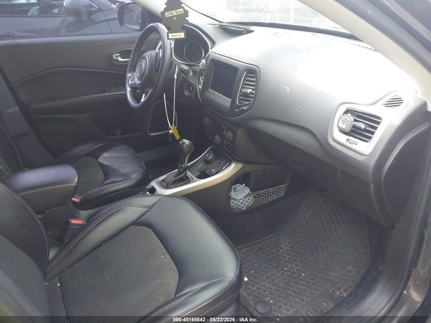 2019 JEEP COMPASS auction photo 5