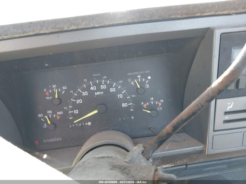 1992 GMC Sierra C1500 VIN: 1GTEC14Z3NE515435 Lot: 45165699