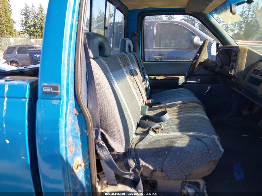 1992 GMC Sierra C1500 VIN: 1GTEC14Z3NE515435 Lot: 45165699
