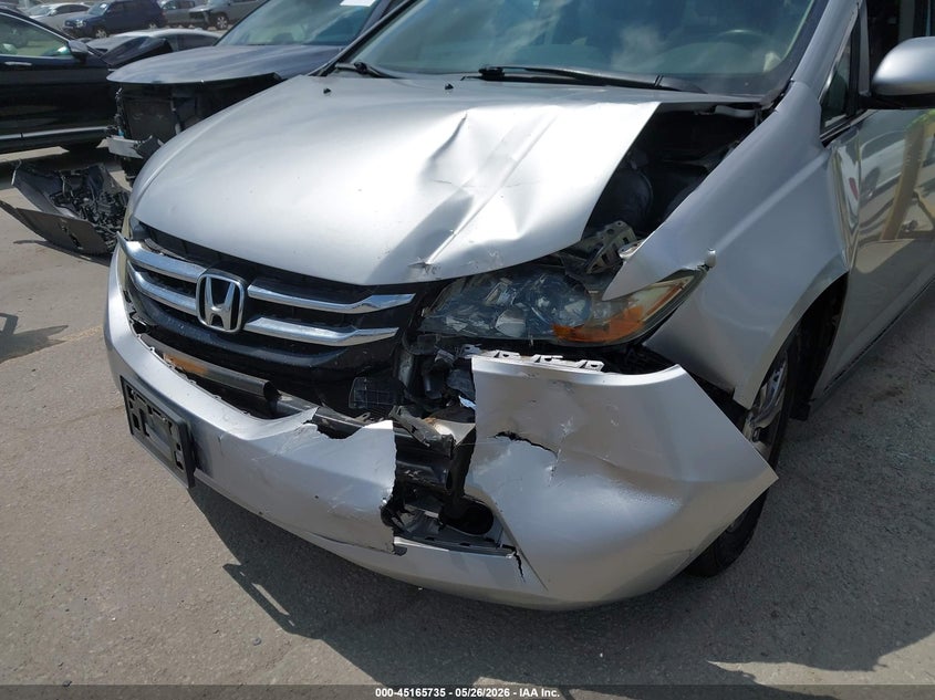 VIN 5FNRL5H30HB018571 2017 HONDA ODYSSEY SE