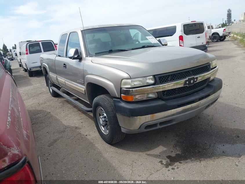 2001 CHEVROLET SILVERADO 2500HD LS
