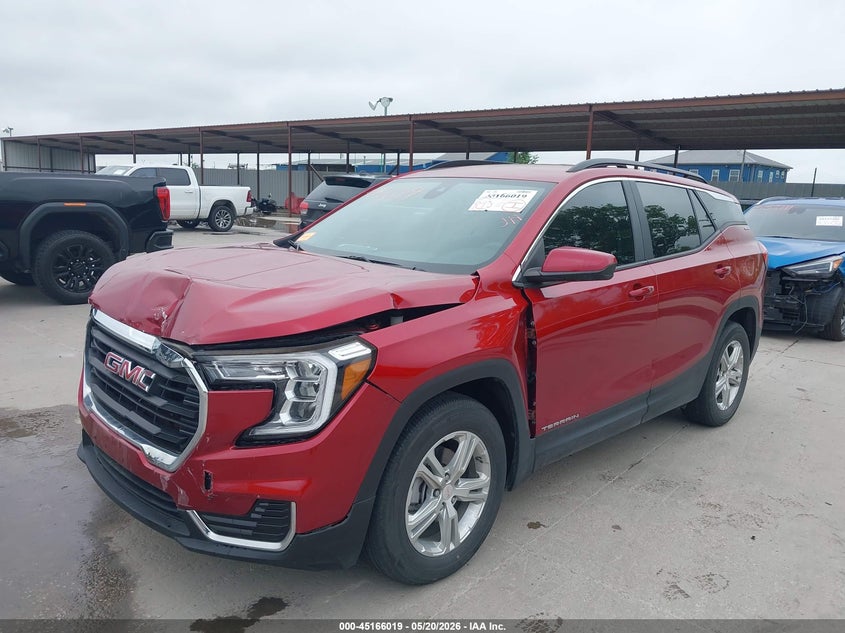 2024 GMC TERRAIN auction photo 2