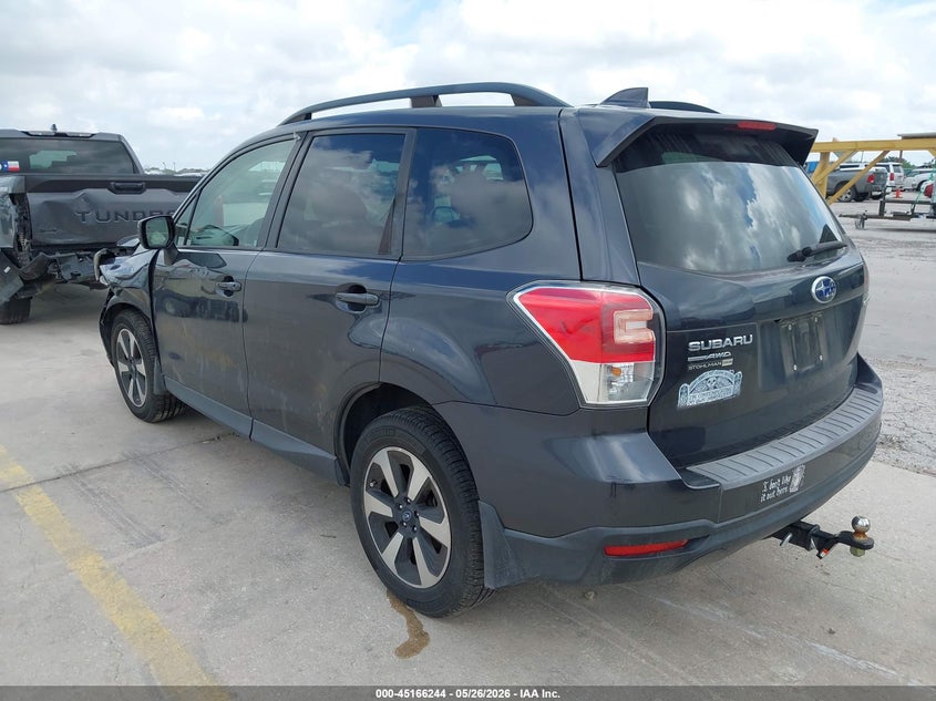 Vin: jf2sjagc7hh550029, lot: 45663908, subaru forester 2.5i premium 20173