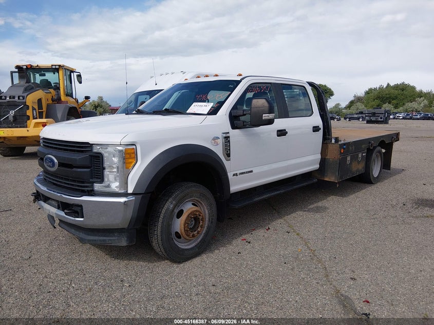 2017 Ford F-550 Chassis Xl 1FD0W5HT9HED19658 photo 1